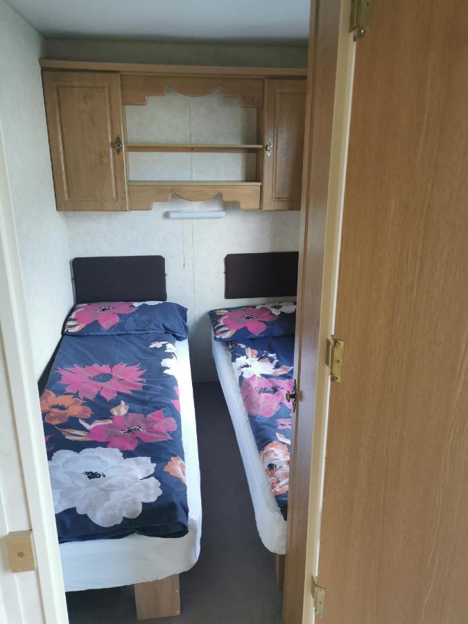 Vila Lochlands Caravan Park X Forfar Exteriér fotografie