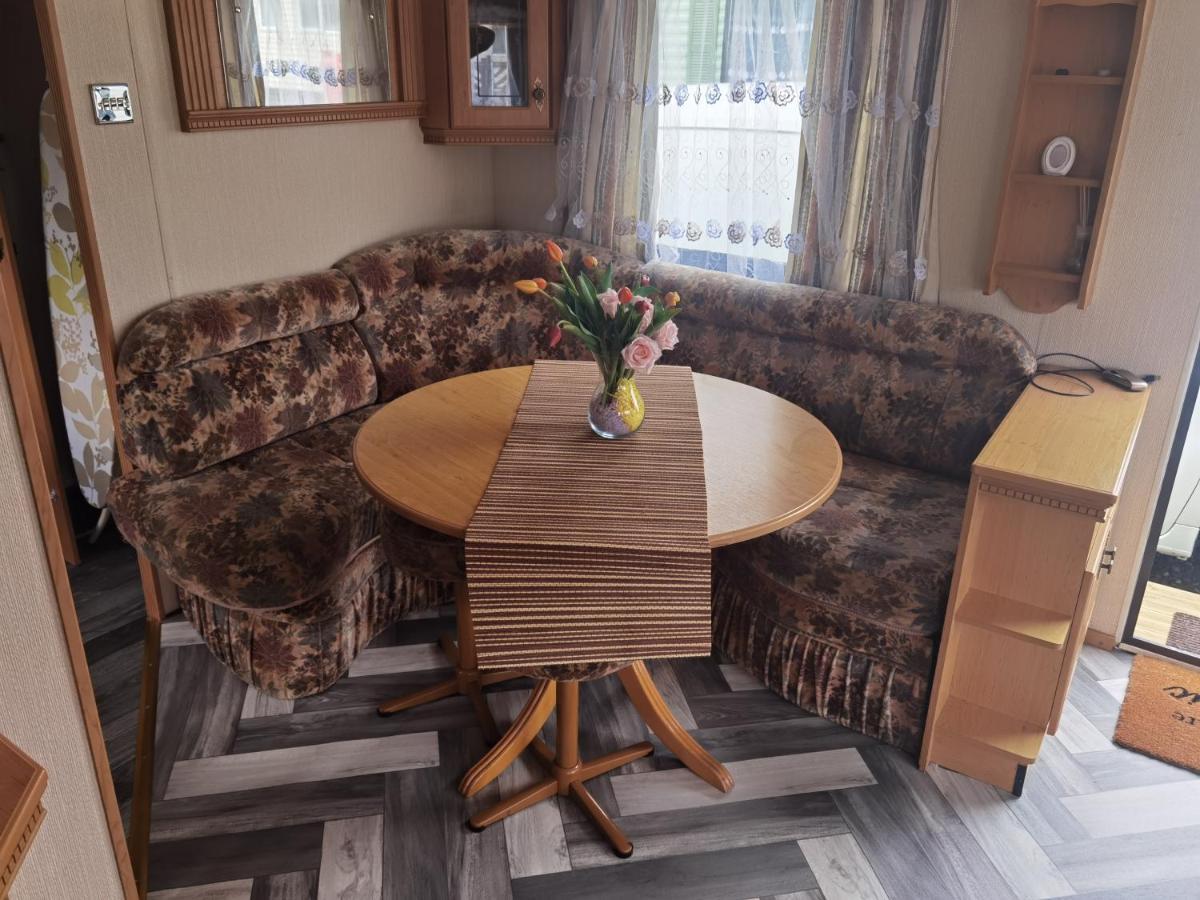Vila Lochlands Caravan Park X Forfar Exteriér fotografie