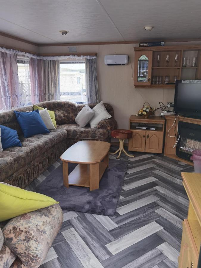 Vila Lochlands Caravan Park X Forfar Exteriér fotografie